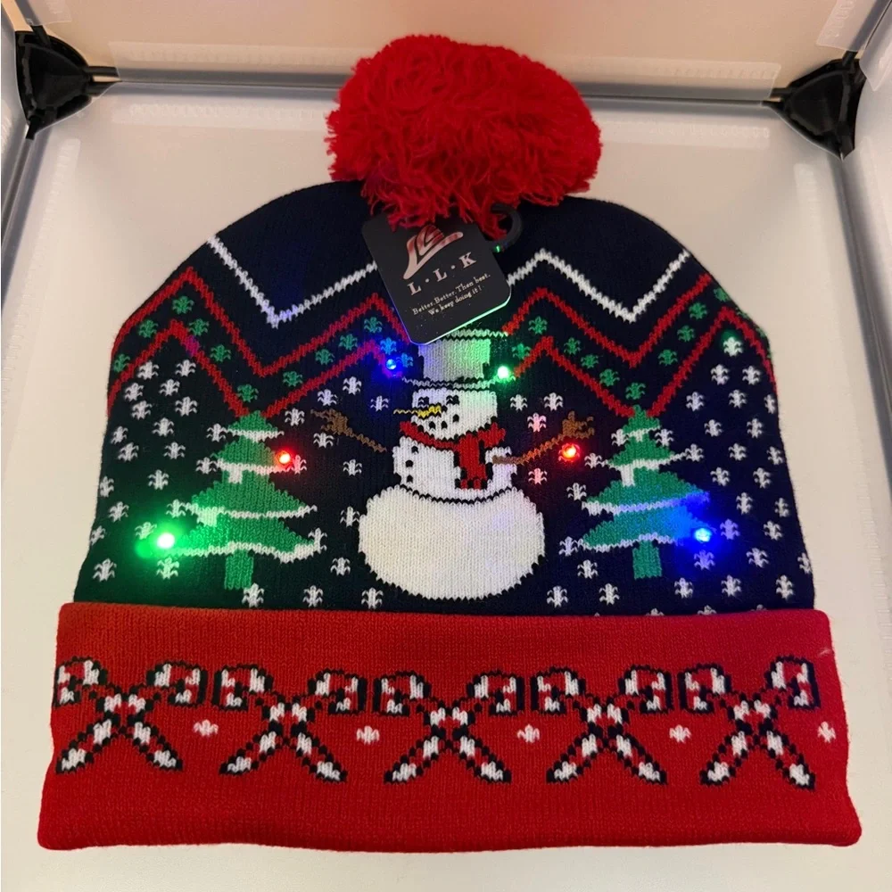 Christmas Festive Adults & Kids Light Up Pom-Pom Beanie One Size NWT